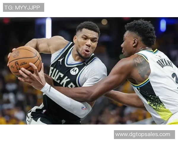 NBA季后赛精彩对决快船挑战雄鹿全场直播不容错过 NBA季后赛精彩对决快船挑战雄鹿全场直播不容错过