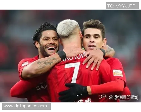 上港与富力激烈冲突引发球迷热议赛场秩序亟待改善 上港与富力激烈冲突引发球迷热议赛场秩序亟待改善