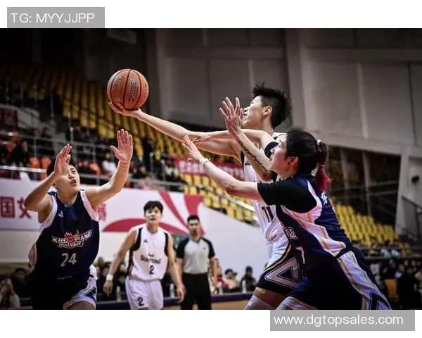 CBA精彩回放录像广东队对阵上海队全场比赛精彩瞬间重温 CBA精彩回放录像广东队对阵上海队全场比赛精彩瞬间重温