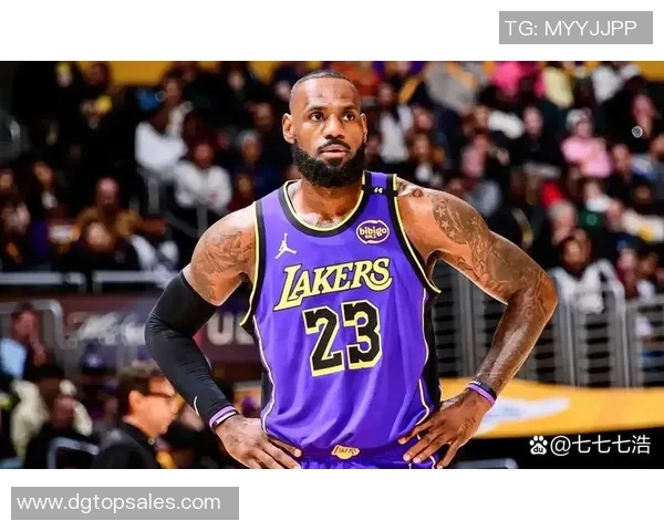 湖人对国王精彩回顾：赛场上的激烈对抗与精彩瞬间分析